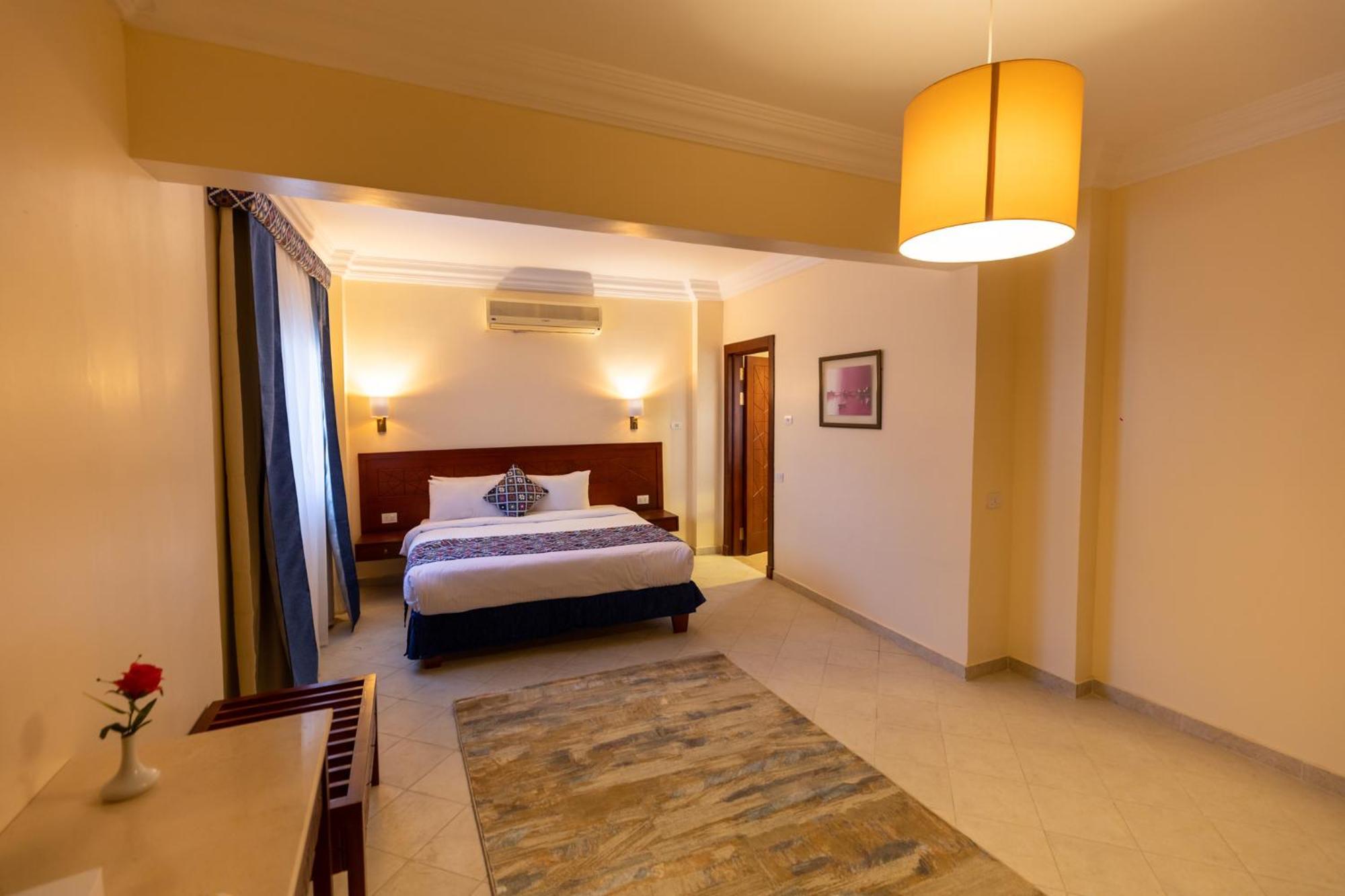 Swiss Wellness Dive Resort Hurghada Bagian luar foto